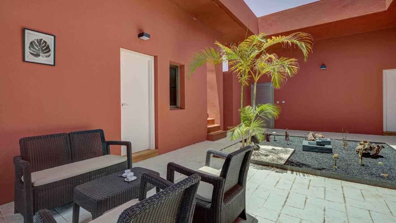 Villa Vulcano By Calima Villas คอสตา เด อันตีกัว ภายนอก รูปภาพ